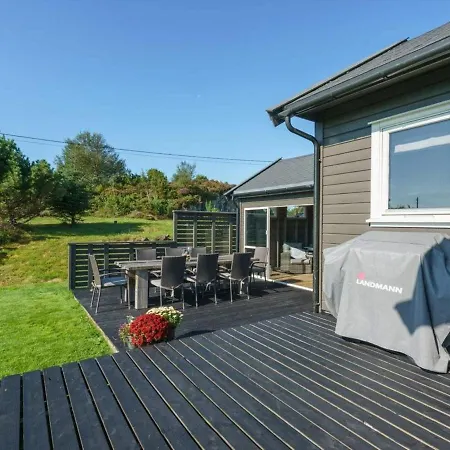 Torangsvag Ii Holiday home Skar